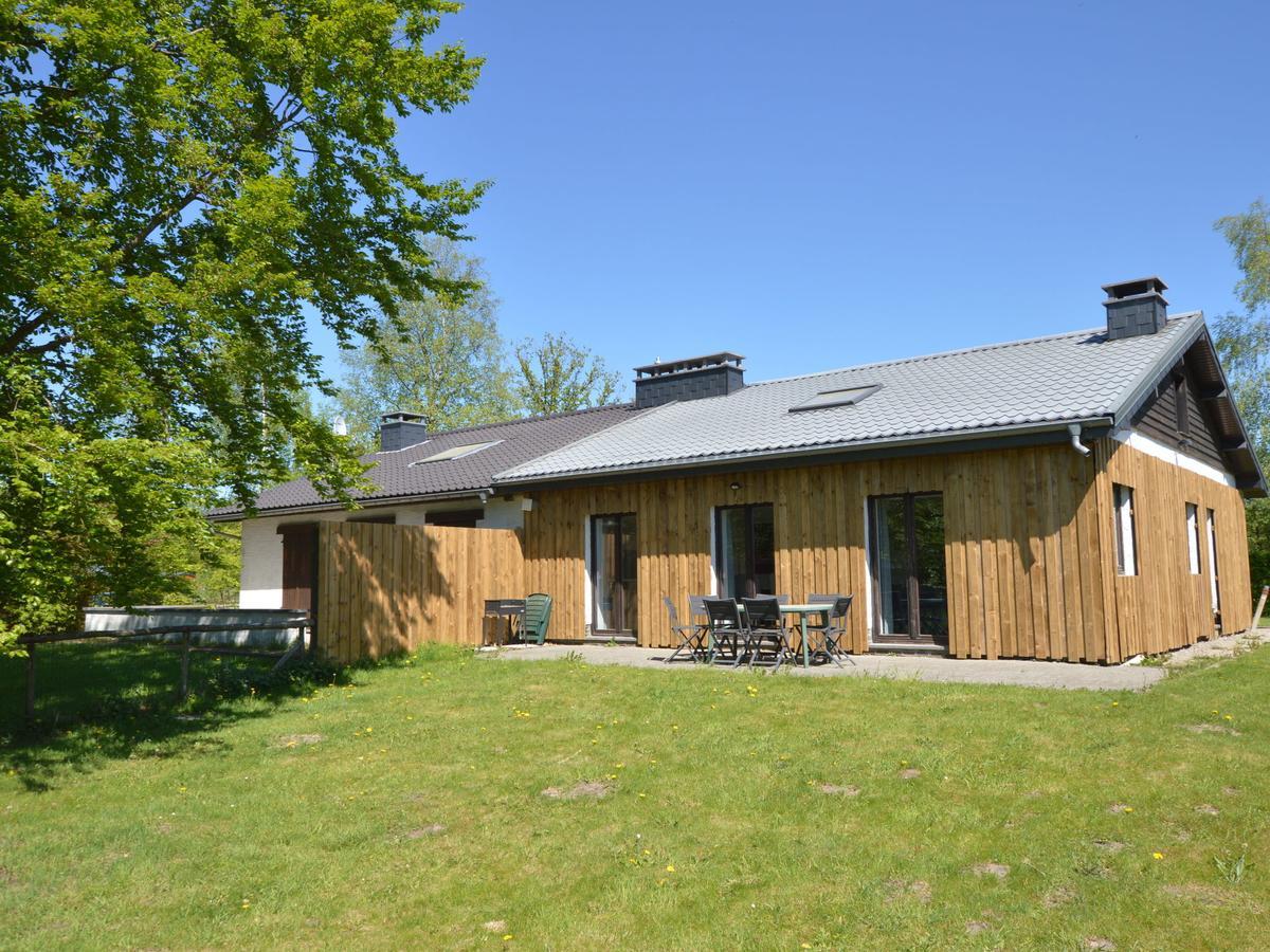 Quaint Cottage In Mont Near High Fens Nature Park Malmedy Exterior foto